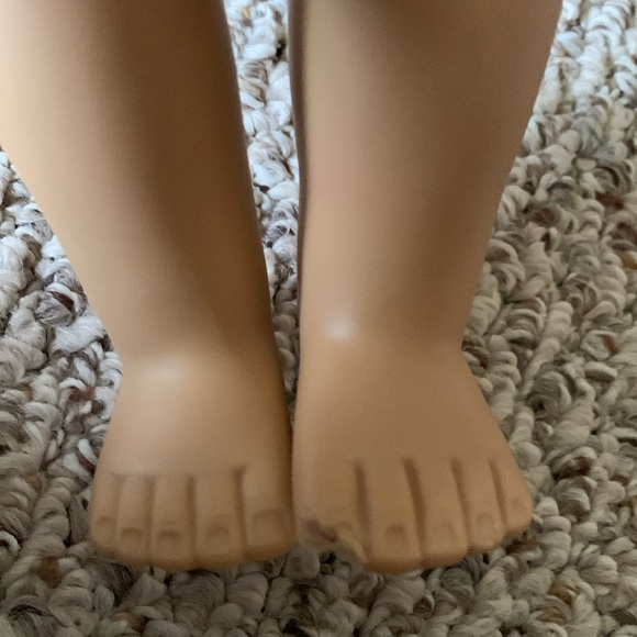 American Girl 18”. Julie Albright. Historical Collection. Damage to fingers - Picture 5 of 6